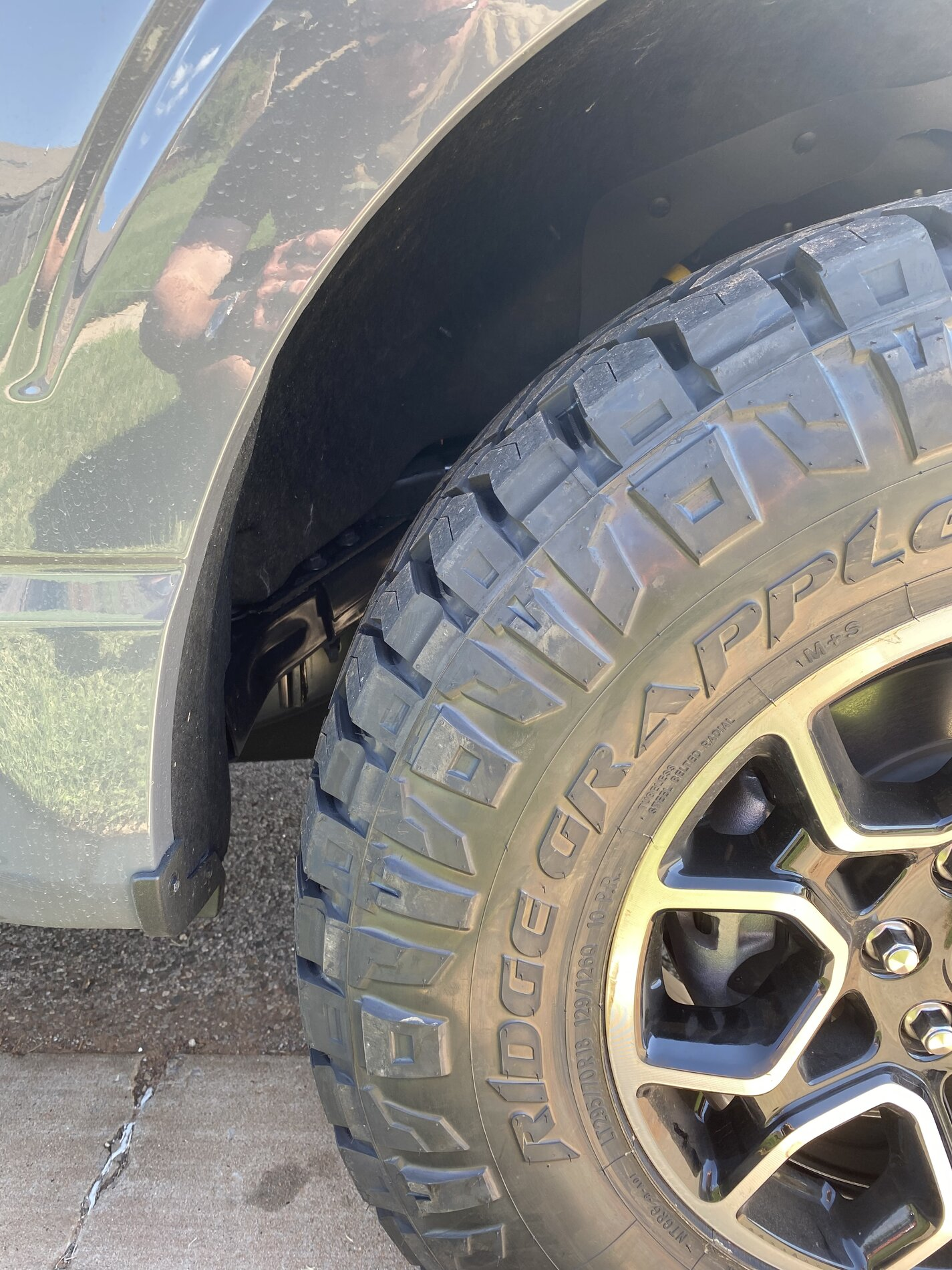 photo 4 Ford F-150 custom wheels Factory Lariat Sport Wheels A/T Tires FX4 Expedition 2021 18x, ET , tire size 295/70 R18. x ET