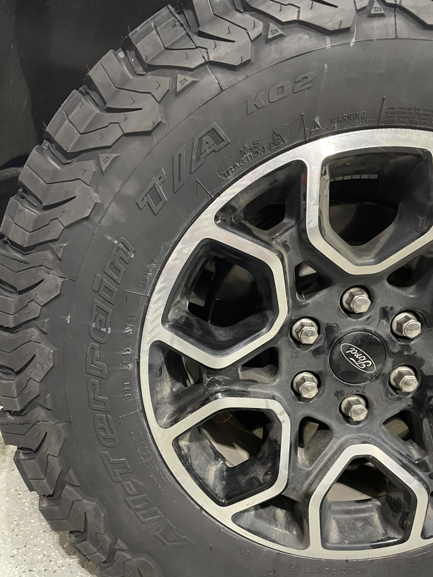photo 5 Ford F-150 custom wheels  Factory Lariat Sport Wheels A/T Tires FX4 Expedition 2021 18x 18x, ET , tire size 275/70 R18. x ET 
