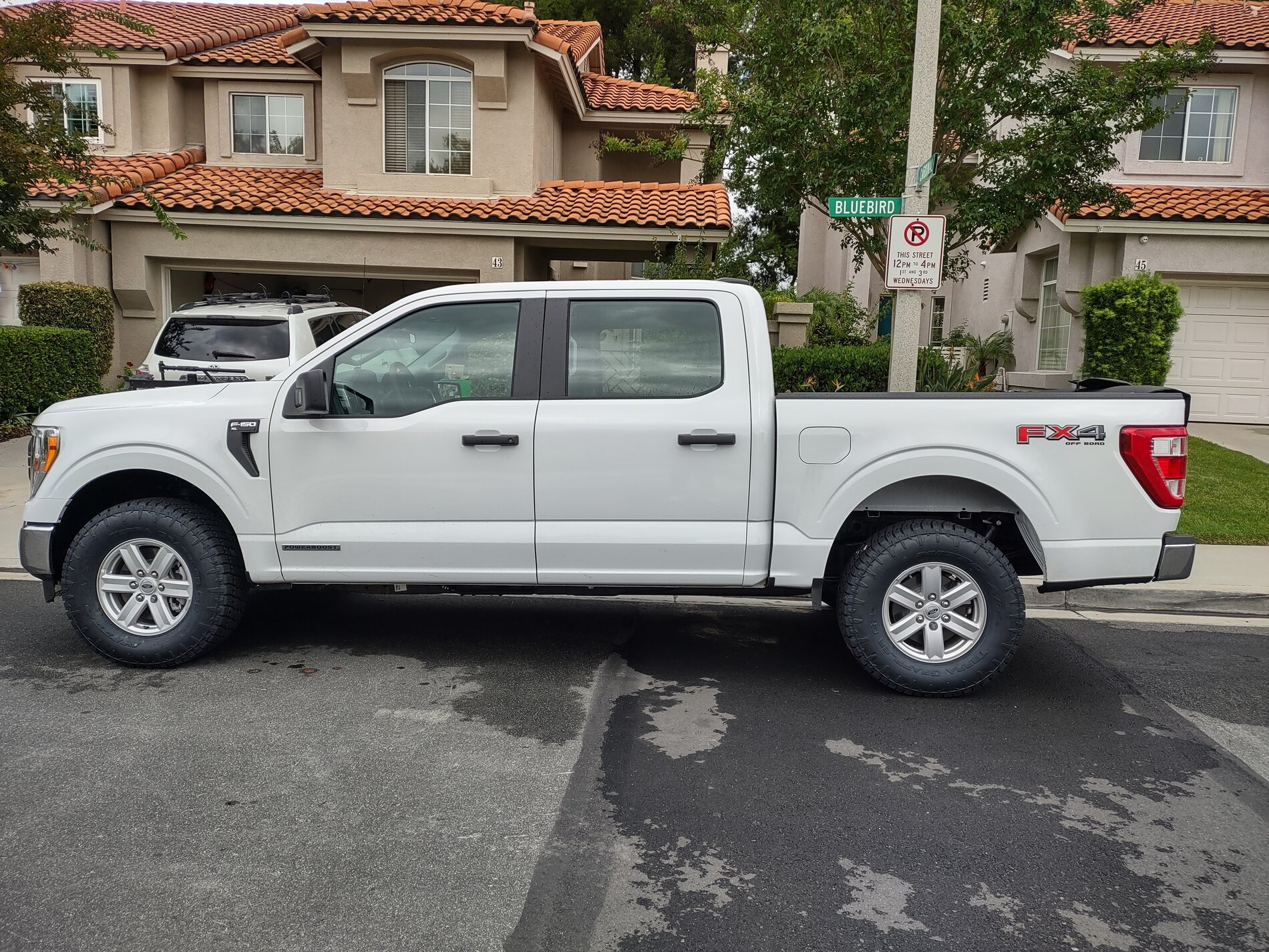 photo 1 Ford F-150 custom wheels 17x, ET , tire size 285/70 R17. x ET