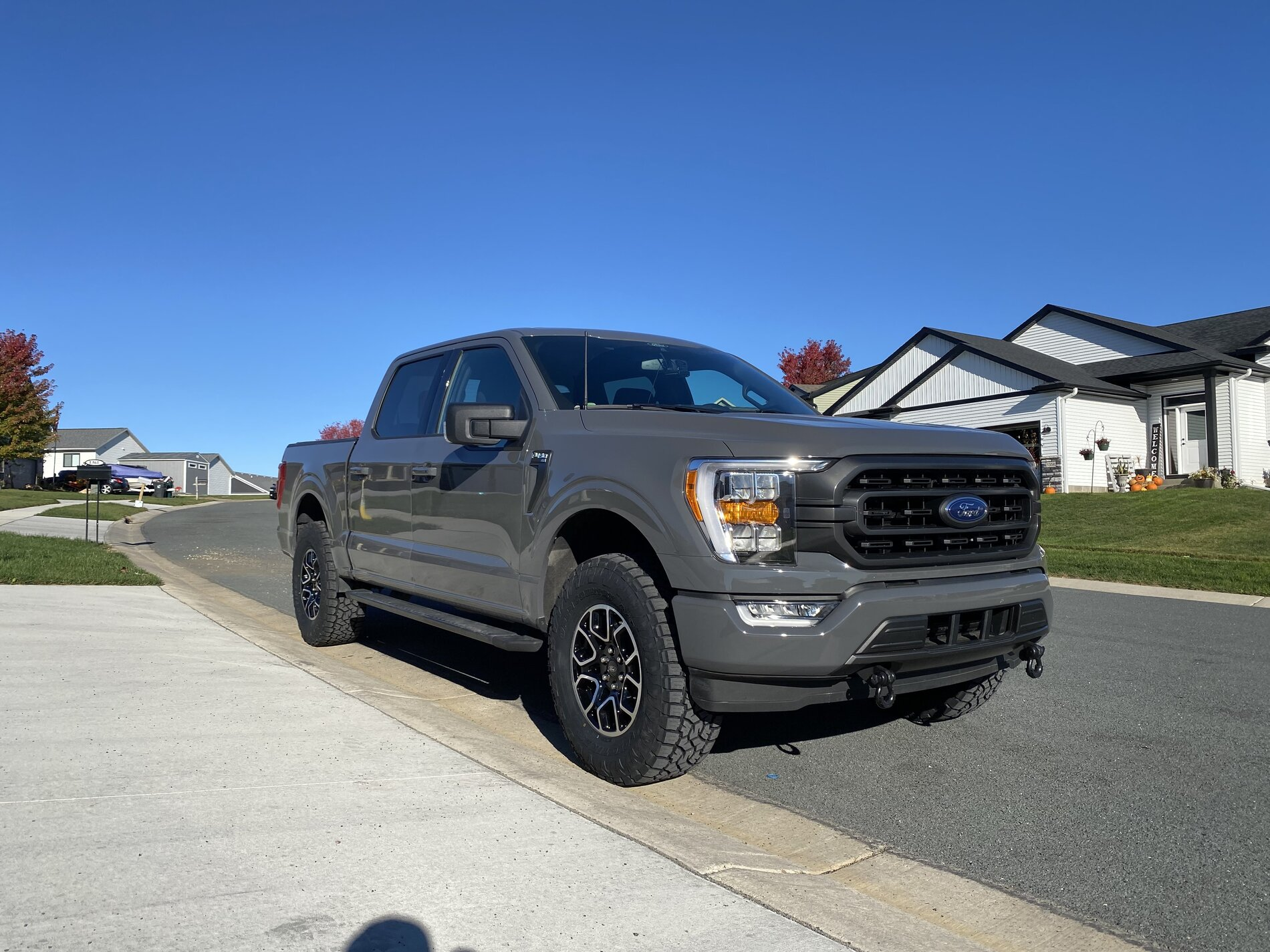photo 3 Ford F-150 custom wheels   18x, ET , tire size 35X12.5 R18. x ET 