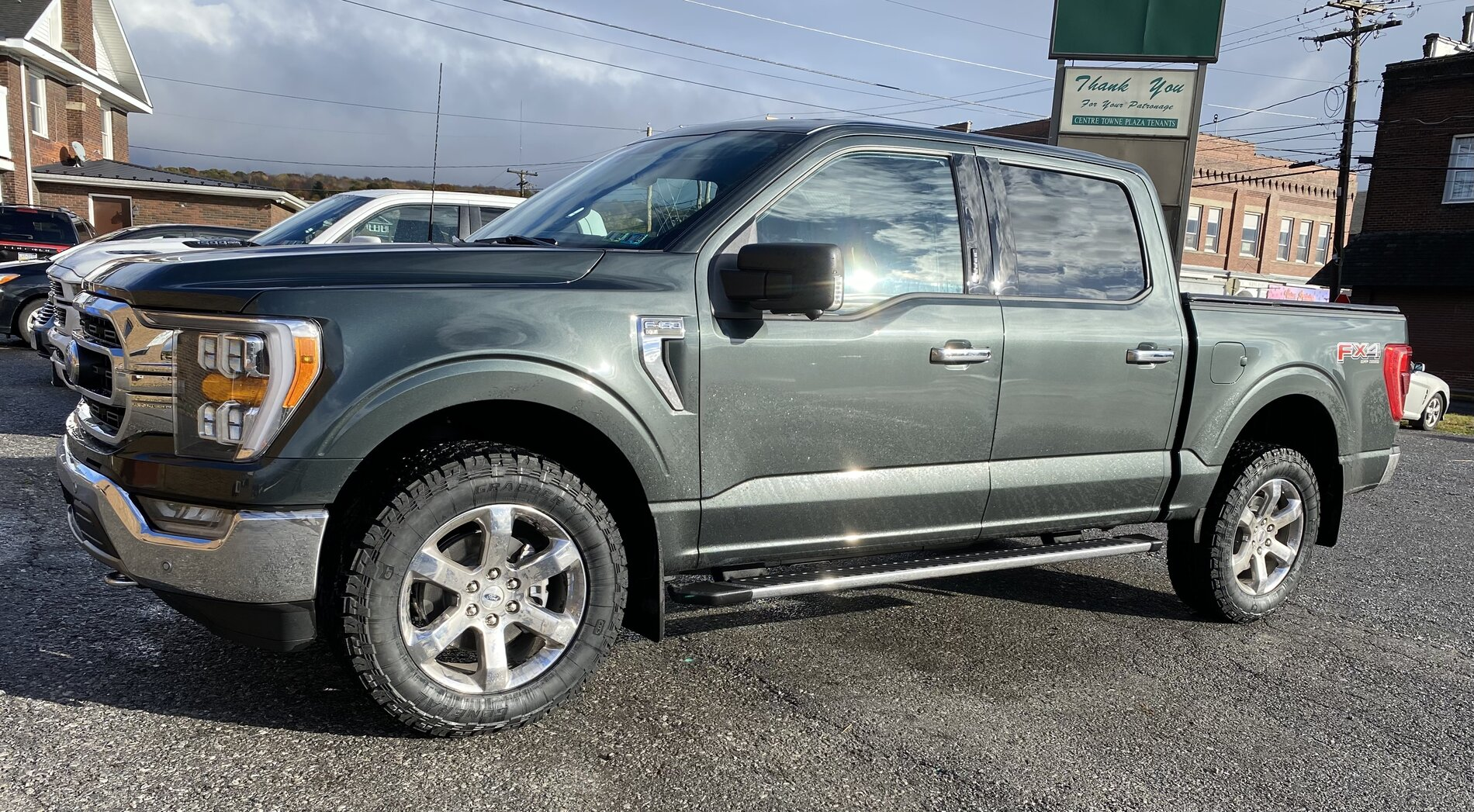 photo 3 Ford F-150 custom wheels   20x, ET , tire size 275/60 R20. x ET 