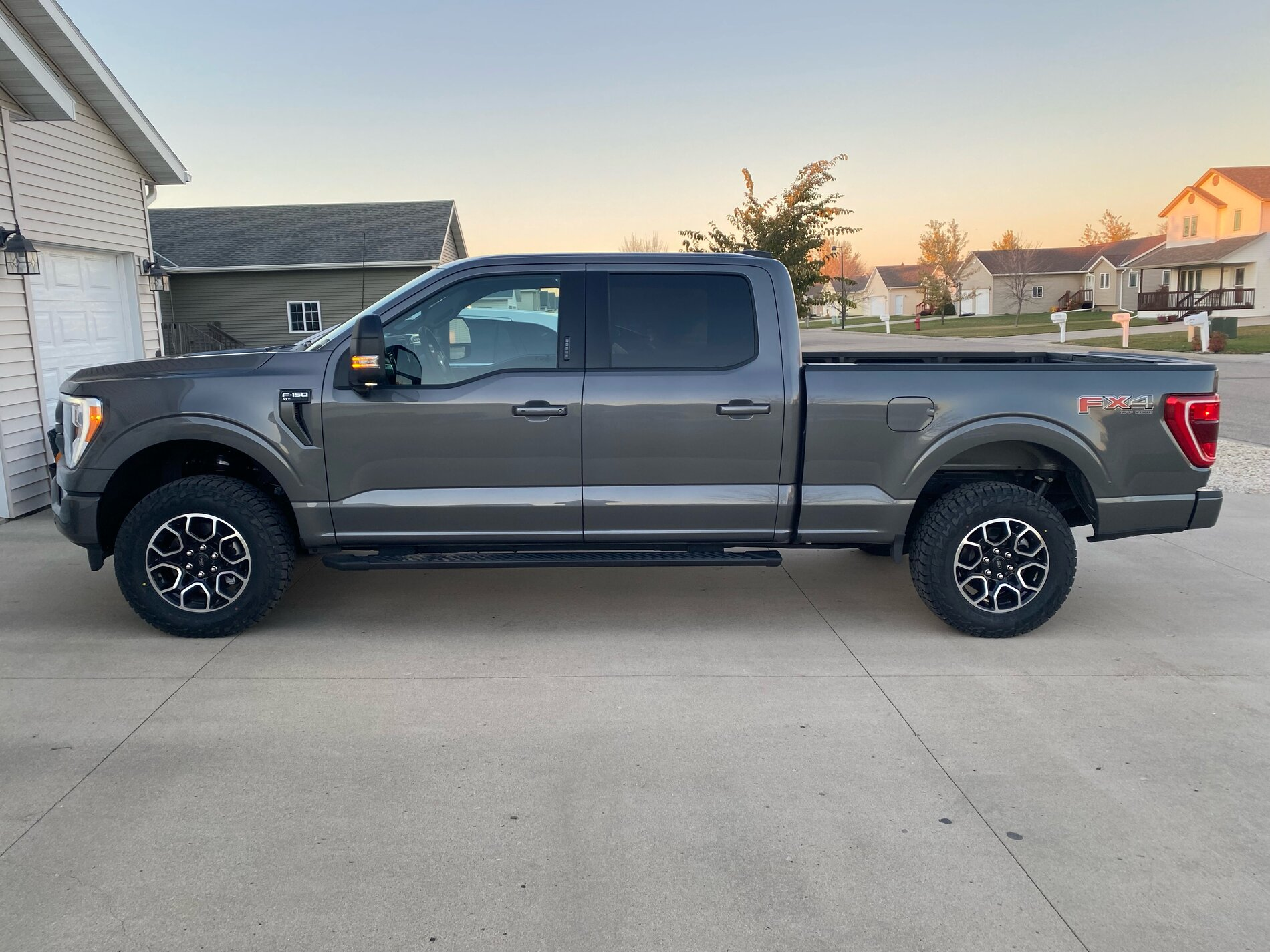 photo 1 Ford F-150 custom wheels   18x, ET , tire size 275/65 R18. x ET 