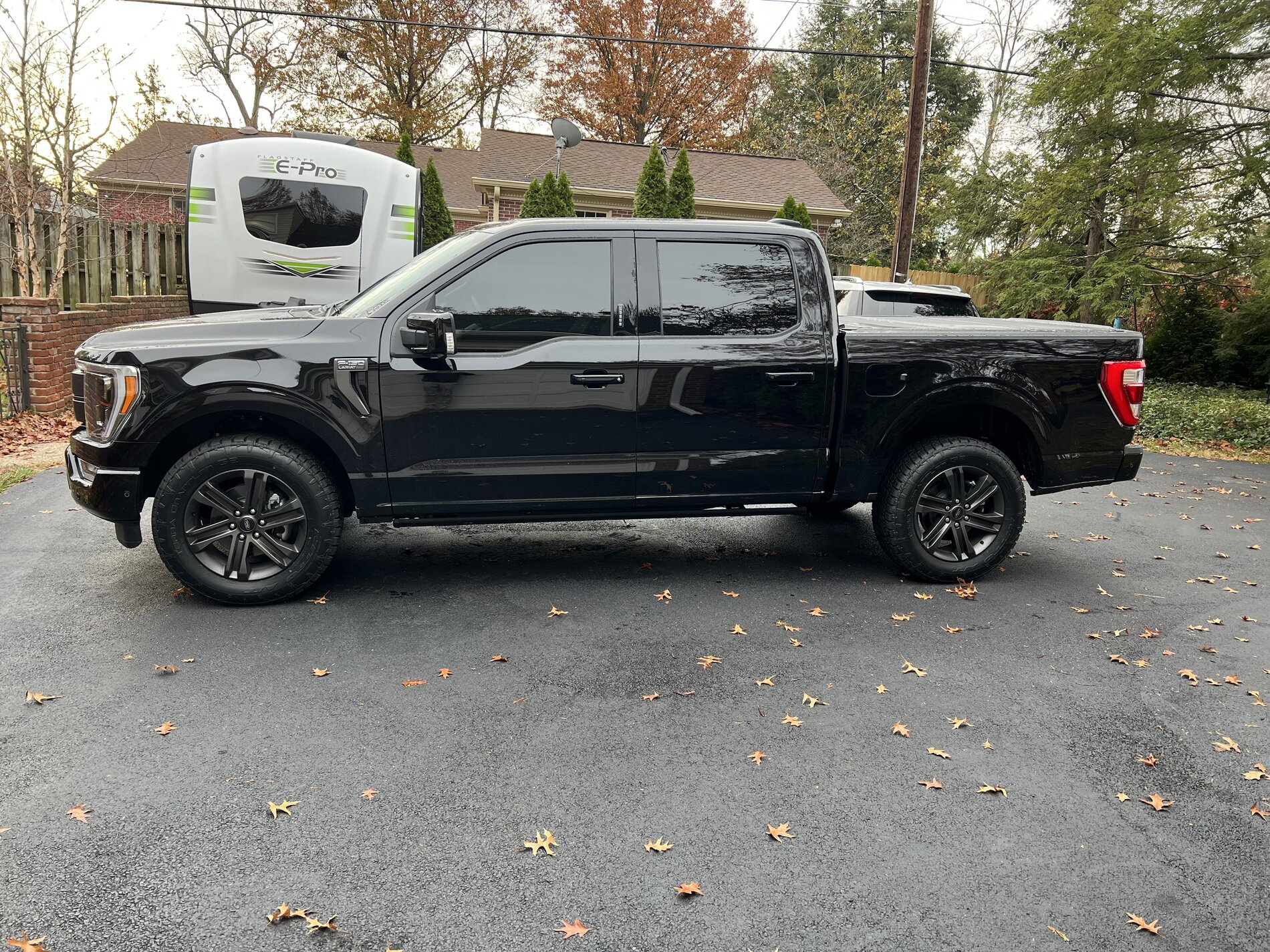photo 1 Ford F-150 custom wheels   20x, ET , tire size 275/60 R20. x ET 