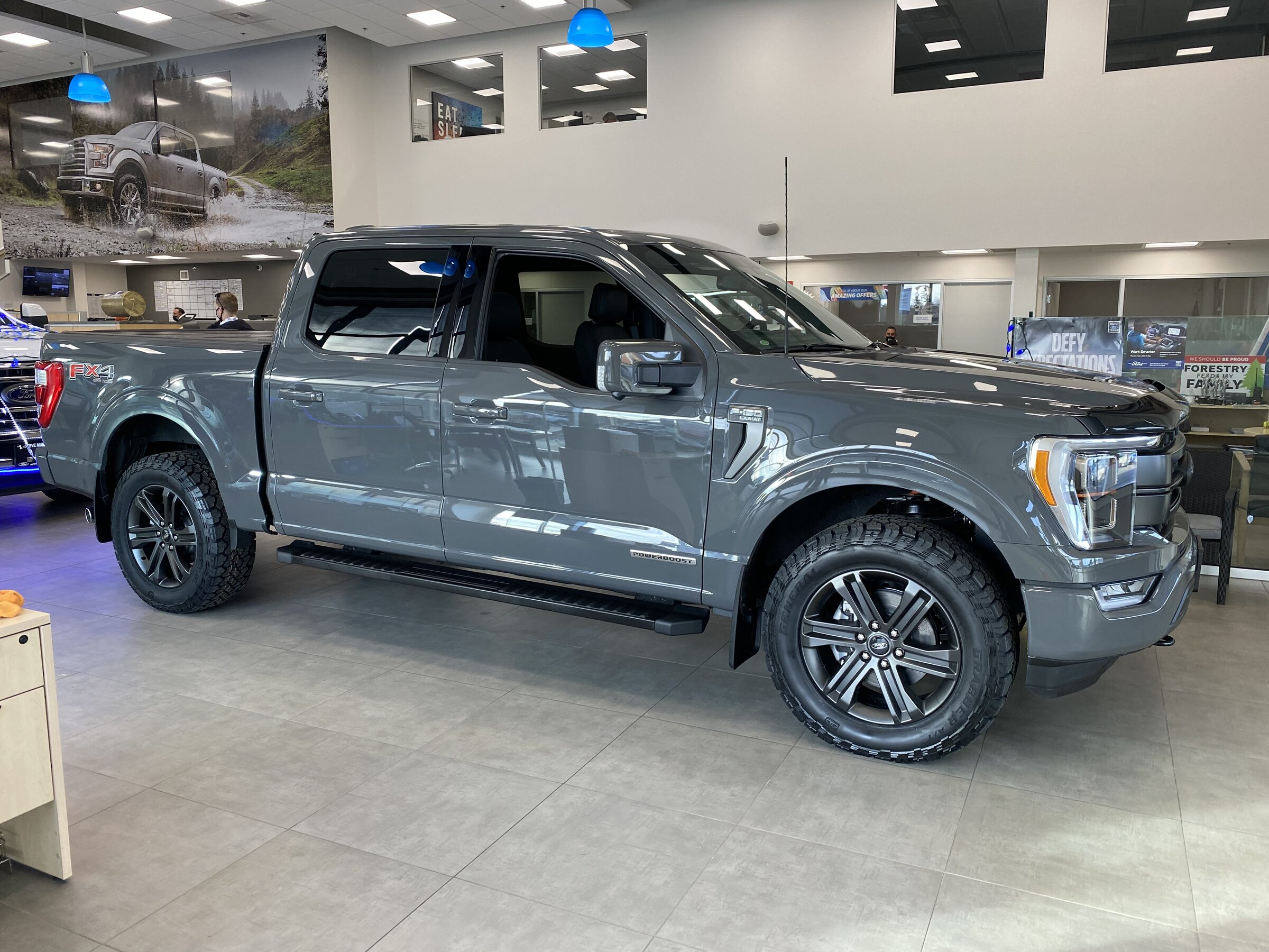 photo 1 Ford F-150 custom wheels   20x, ET , tire size 285/60 R20. x ET 