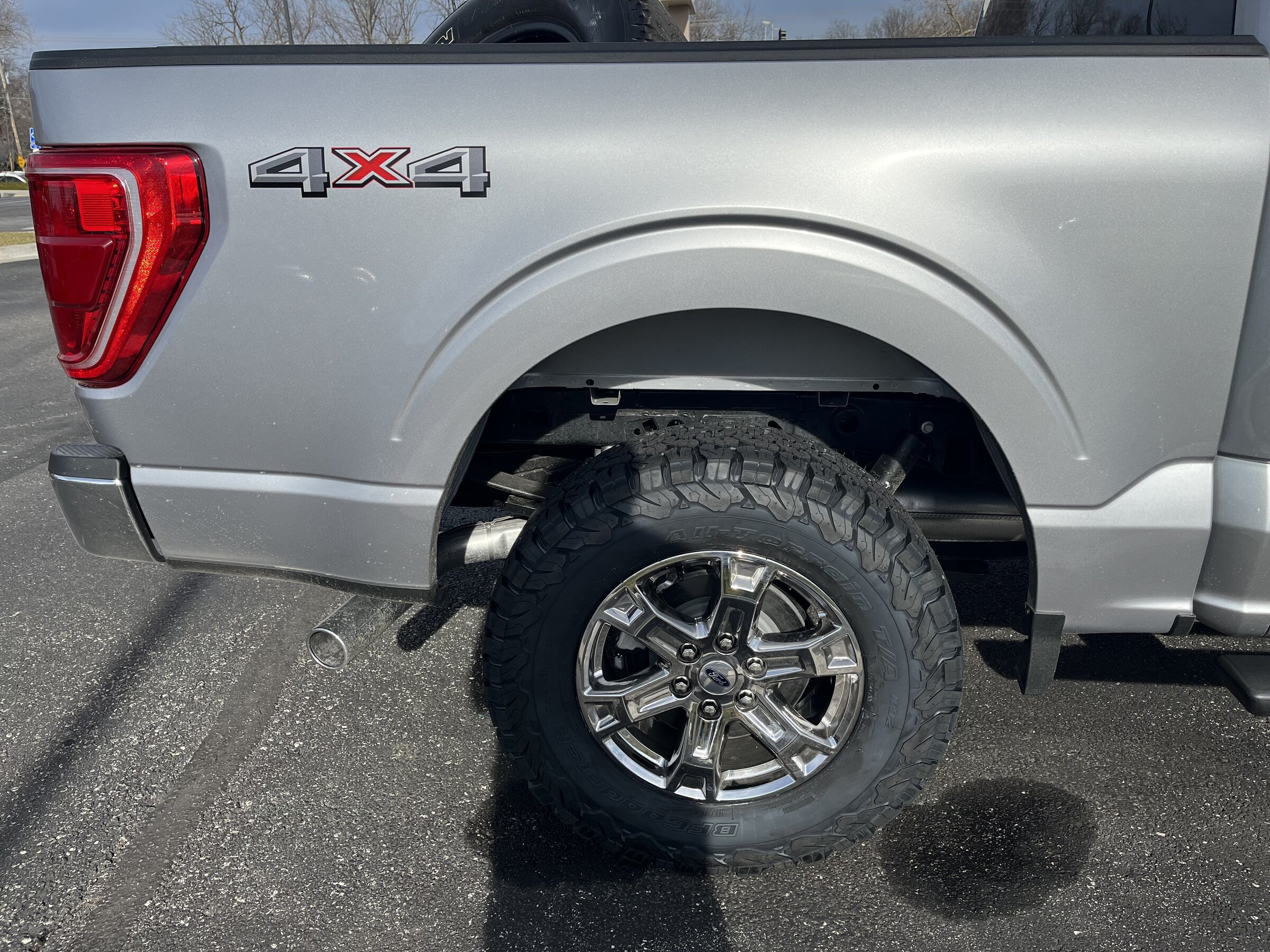 photo 2 Ford F-150 custom wheels   18x, ET , tire size 275/70 R18. x ET 