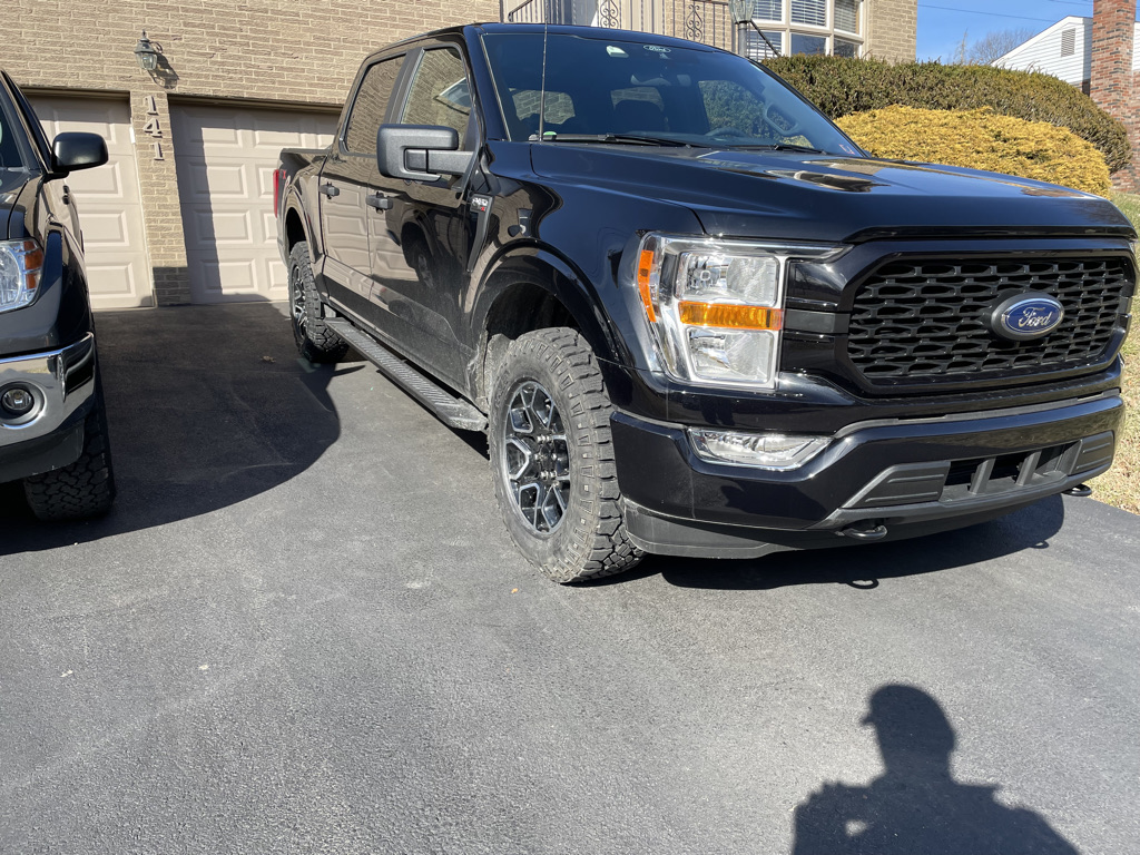 photo 1 Ford F-150 custom wheels  Factory Lariat Sport Wheels A/T Tires FX4 Expedition 2021 18x, ET , tire size 275/65 R18. x ET 