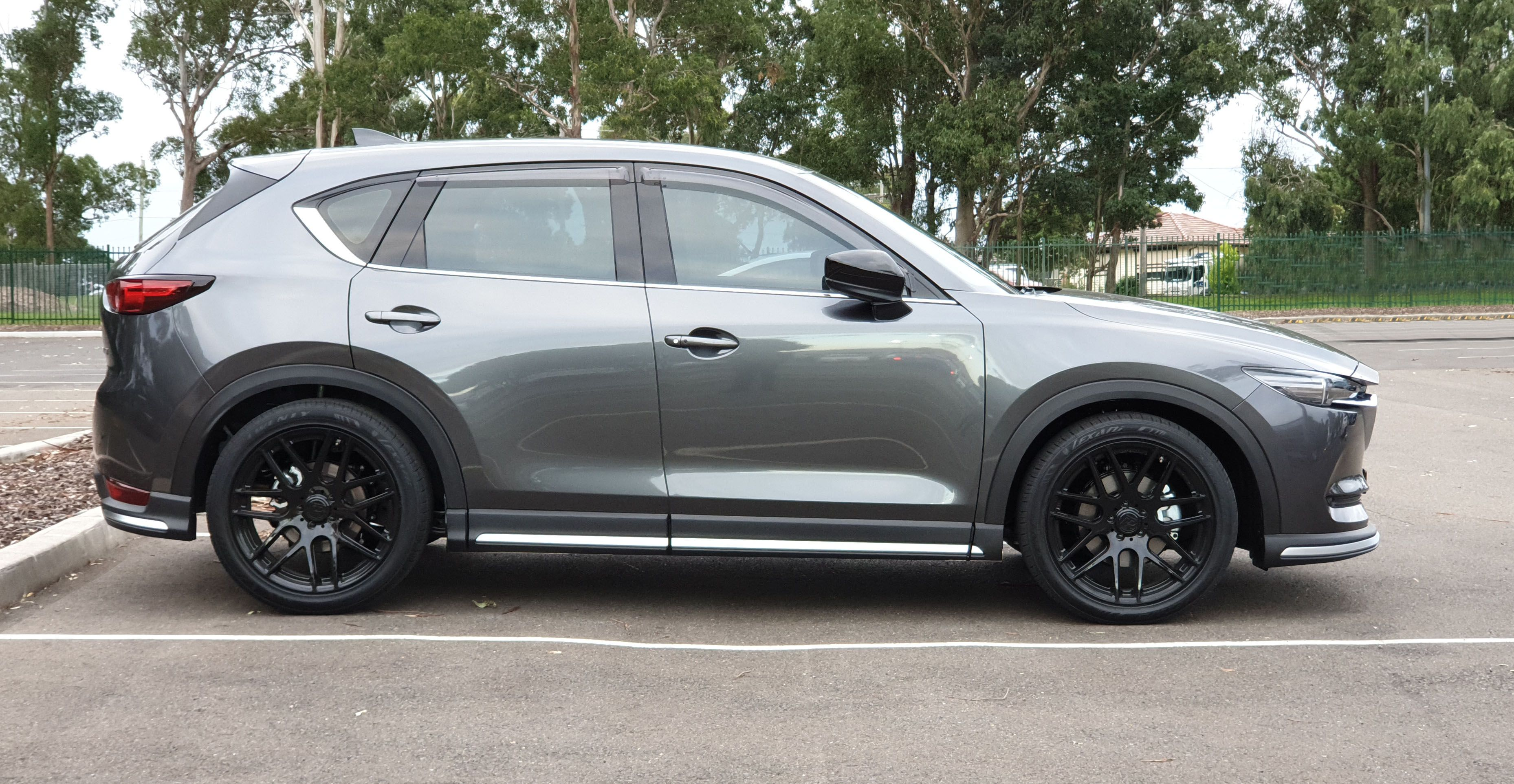 photo 3 Mazda CX-5 custom wheels   20x, ET , tire size 245/45 R20. x ET 