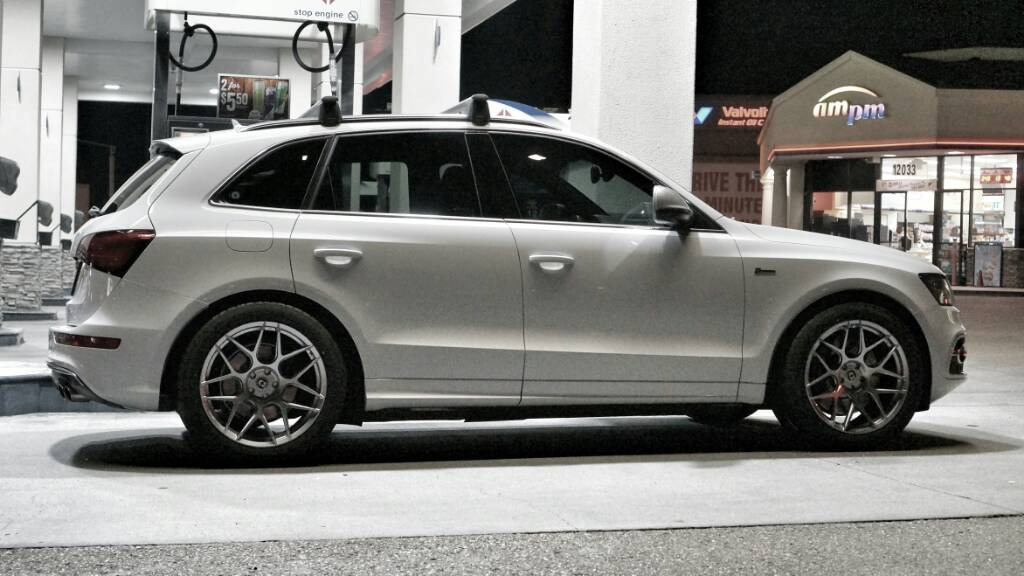 photo 4 Audi SQ5 custom wheels 20x10.5, ET +35, tire size 295/40 R20. x ET