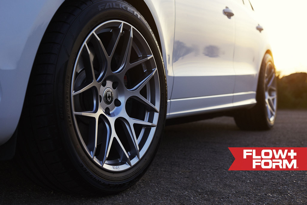 photo 5 Audi SQ5 custom wheels  Silver 20x10.5, ET +35, tire size 295/40 R20. x ET 