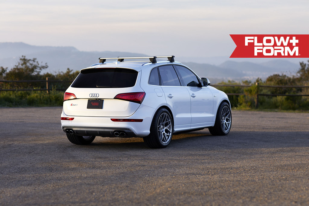 photo 7 Audi SQ5 custom wheels  Silver 20x10.5, ET +35, tire size 295/40 R20. x ET 