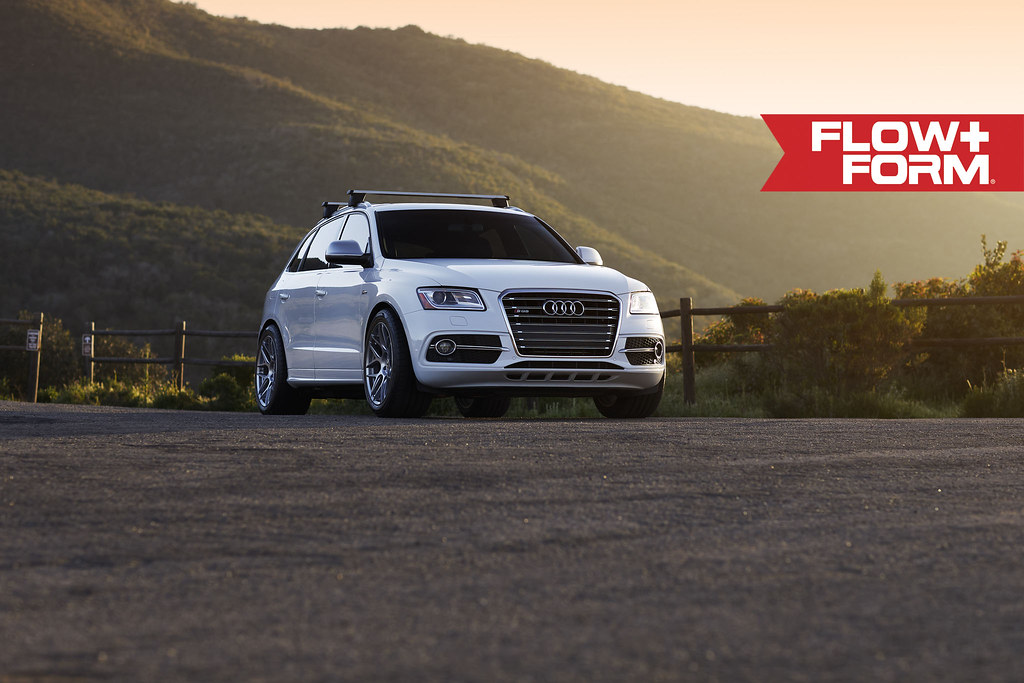 photo 1 Audi SQ5 custom wheels  Silver 20x10.5, ET +35, tire size 295/40 R20. x ET 