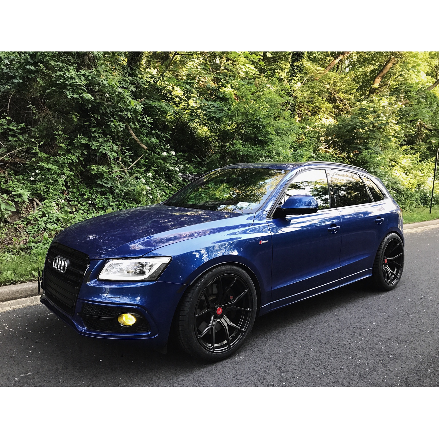 photo 6 Audi SQ5 custom wheels   21x10.5, ET +25, tire size 295/35 R21. 21x10.5 ET+15 