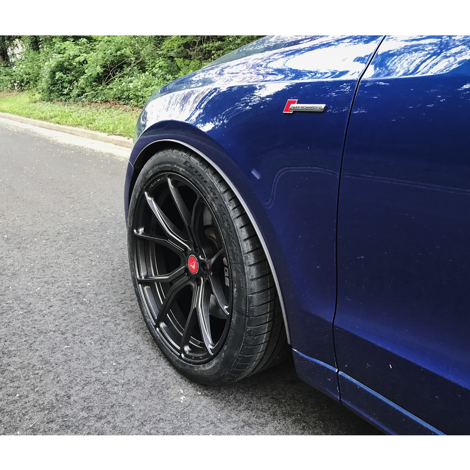 photo 7 Audi SQ5 custom wheels   21x10.5, ET +25, tire size 295/35 R21. 21x10.5 ET+15 