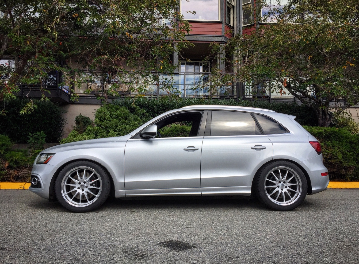 photo 1 Audi SQ5 custom wheels   20x9.5, ET +23, tire size 275/40 R20. 20x9.5 ET+20 