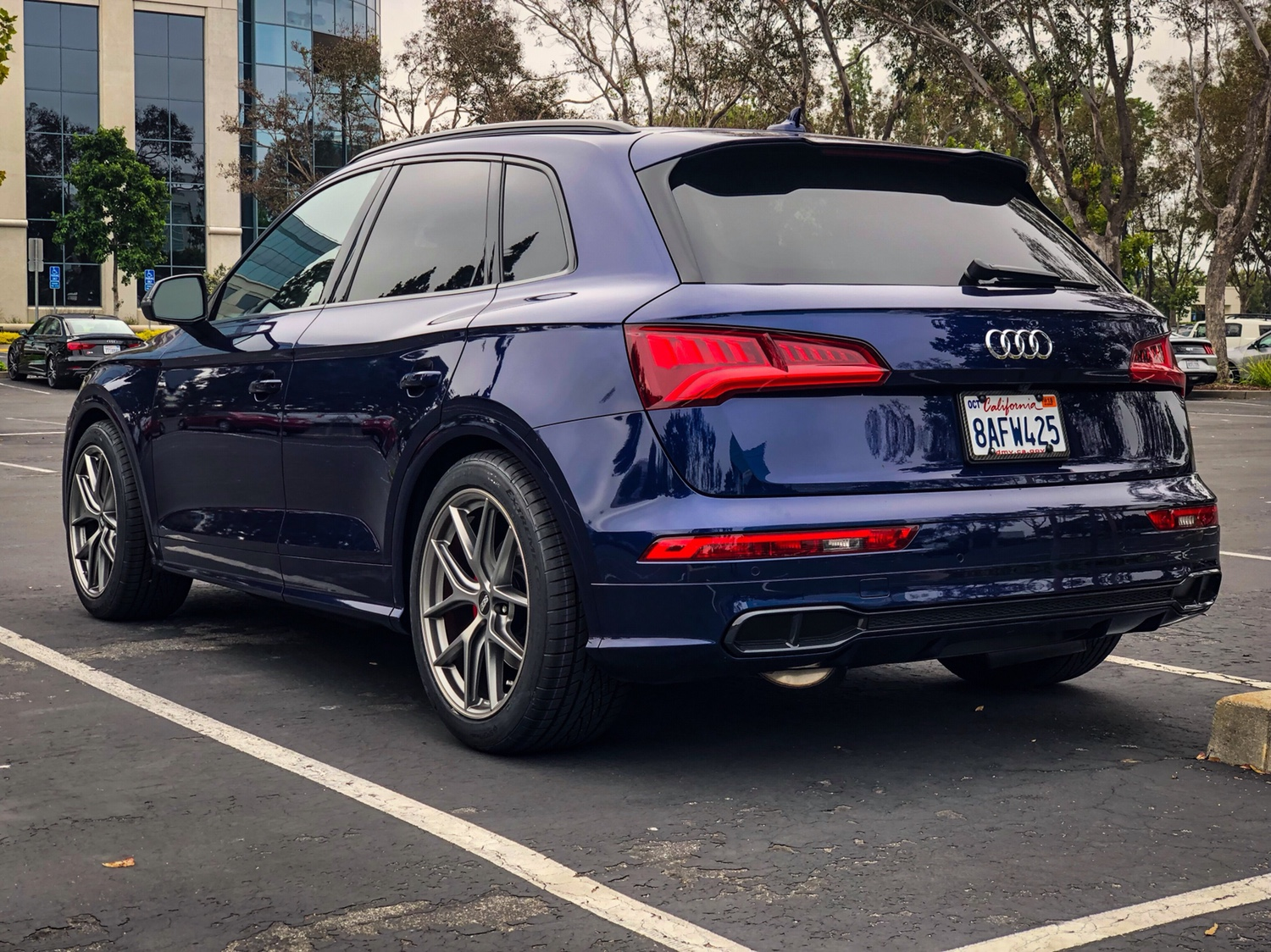 photo 2 Audi SQ5 custom wheels 20x10.0, ET +30, tire size 275/40 R20. 20x10.0 ET+25
