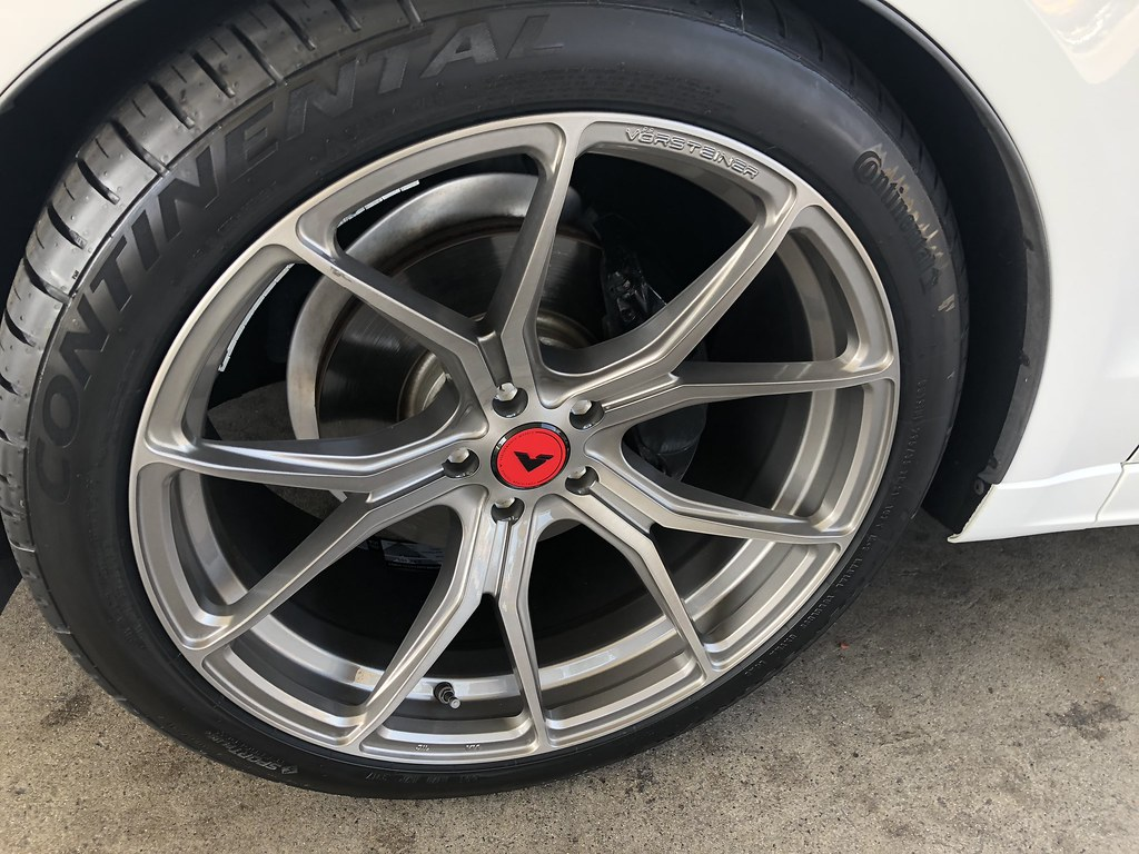 photo 3 Audi SQ5 custom wheels   21x10.5, ET +34, tire size 295/35 R21. x ET 