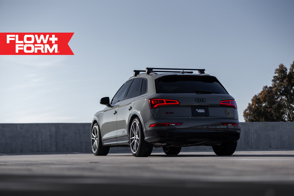 photo 3 Audi SQ5 custom wheels   x, ET , tire size X R. x ET 