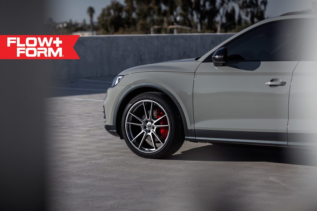 photo 4 Audi SQ5 custom wheels   x, ET , tire size X R. x ET 