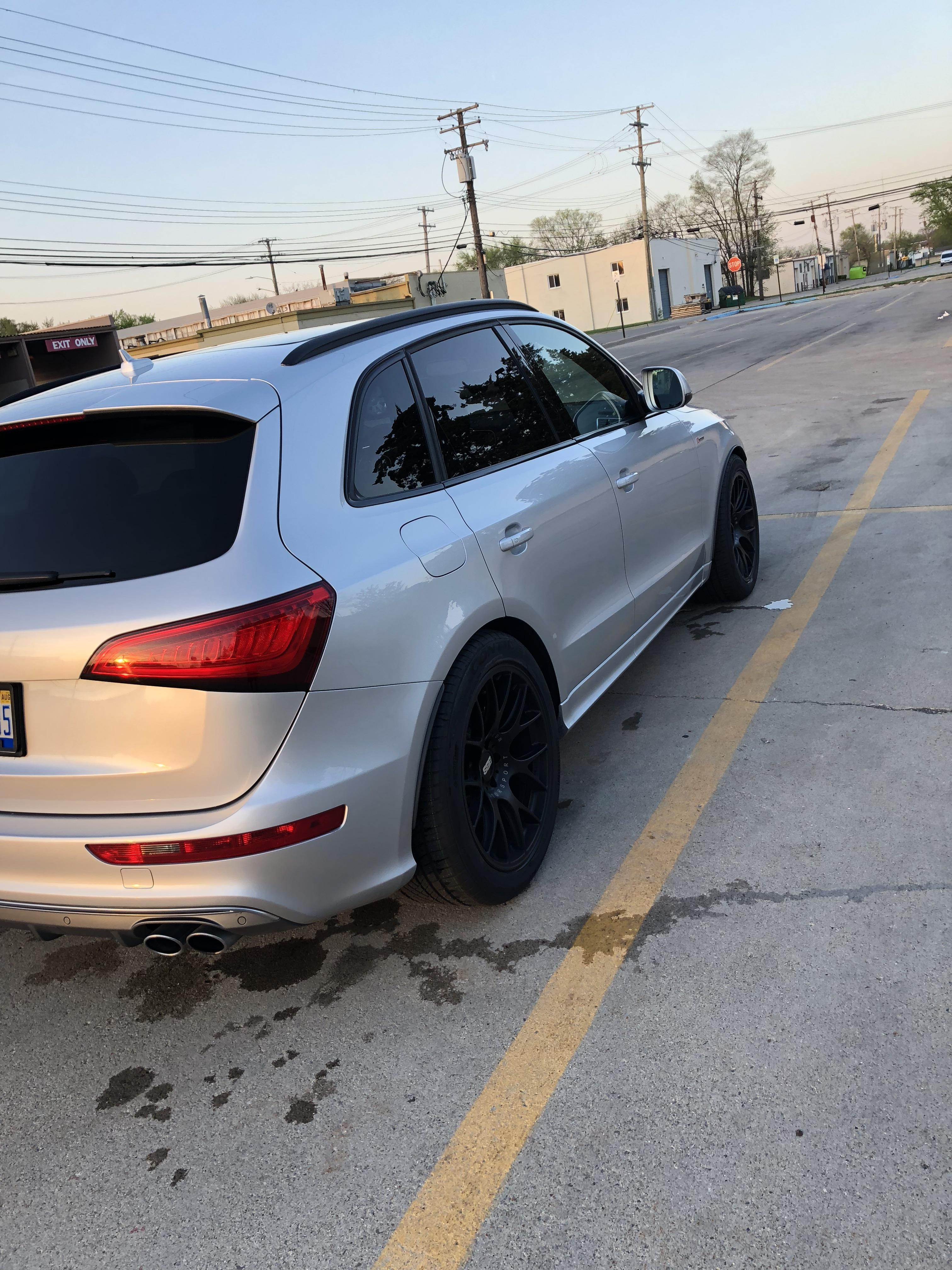 photo 2 Audi SQ5 custom wheels 20x10.5, ET +25, tire size 295/40 R20. x ET