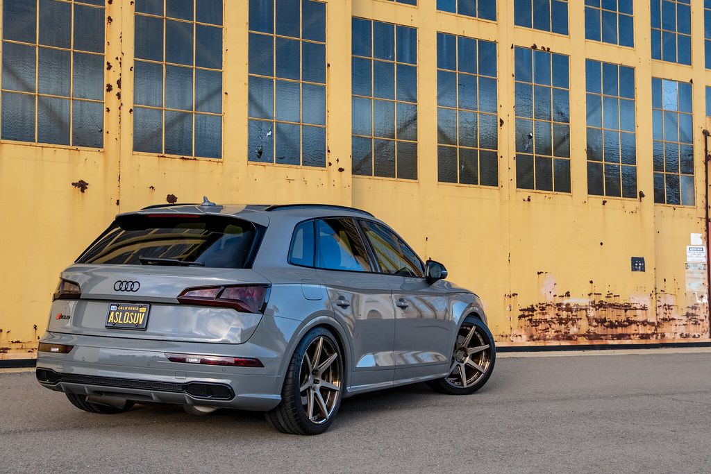 photo 3 Audi SQ5 custom wheels   21x10.0, ET +30, tire size 285/35 R21. x ET 