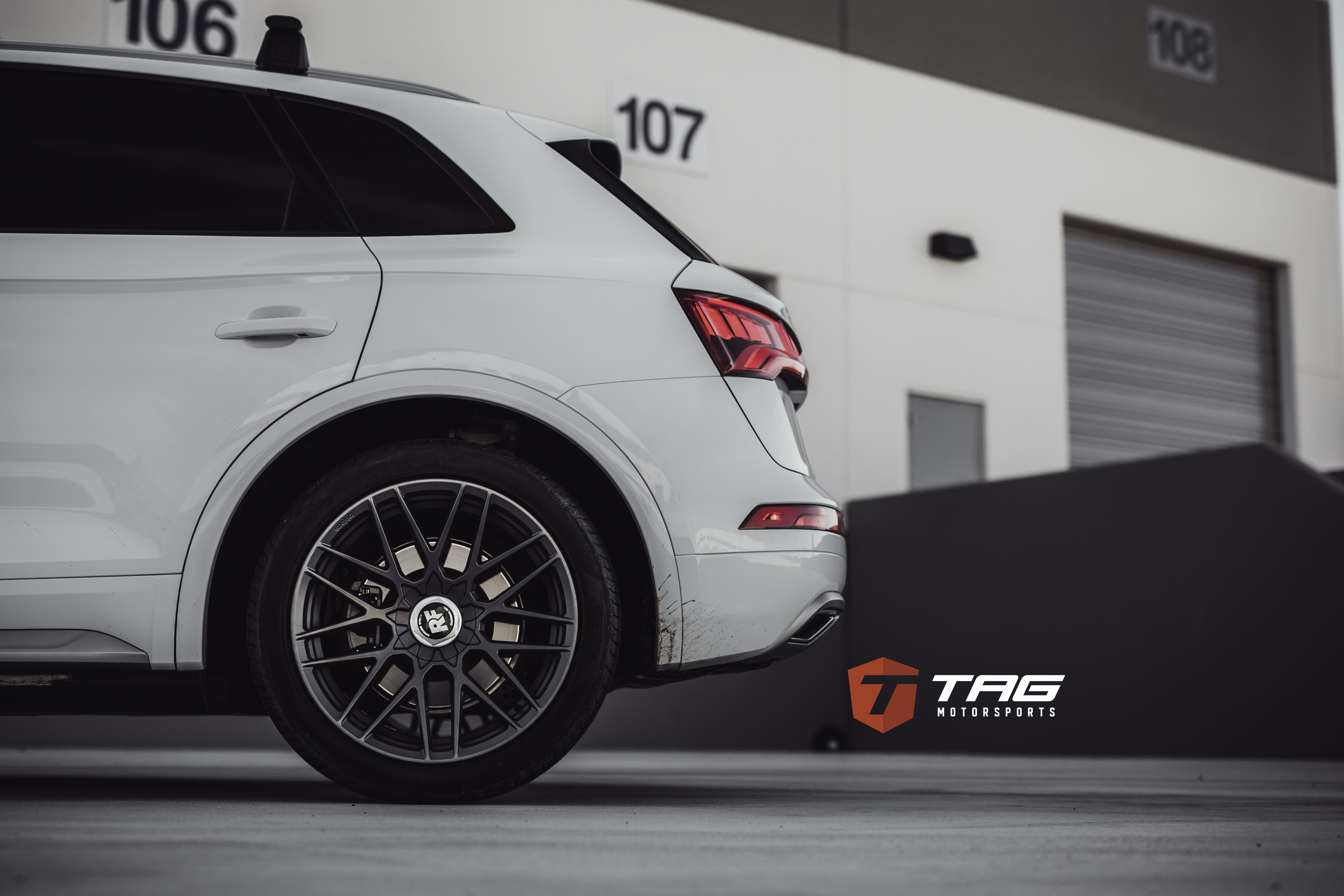 photo 3 Audi Q5 custom wheels   20x, ET , tire size 275/40 R20. x ET 