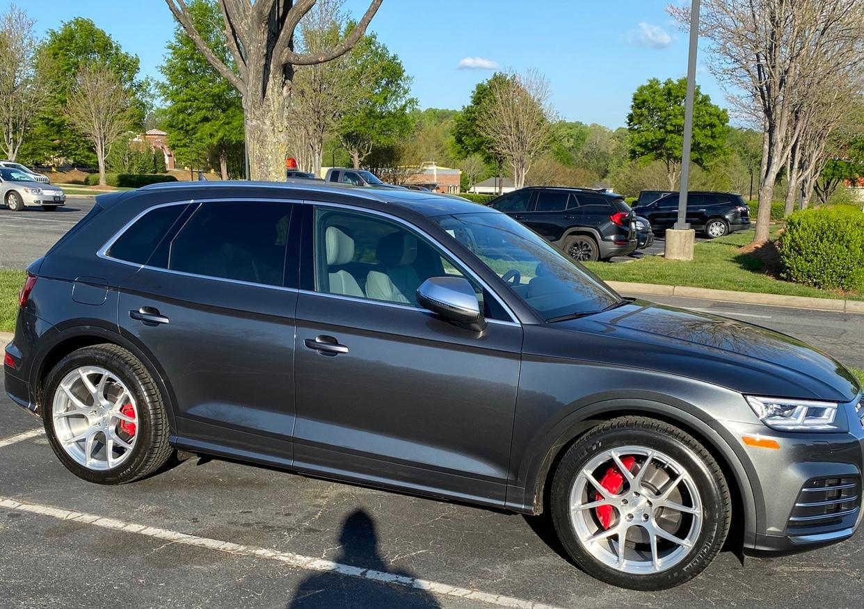 photo 1 Audi SQ5 custom wheels  RS41 20x9.0, ET +30, tire size 265/45 R20. x ET 