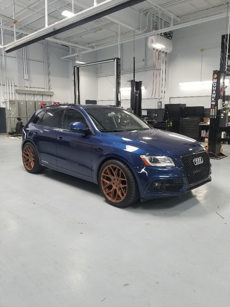 photo 1 Audi Q5 custom wheels 21x10.5, ET +30, tire size 295/35 R21. x ET