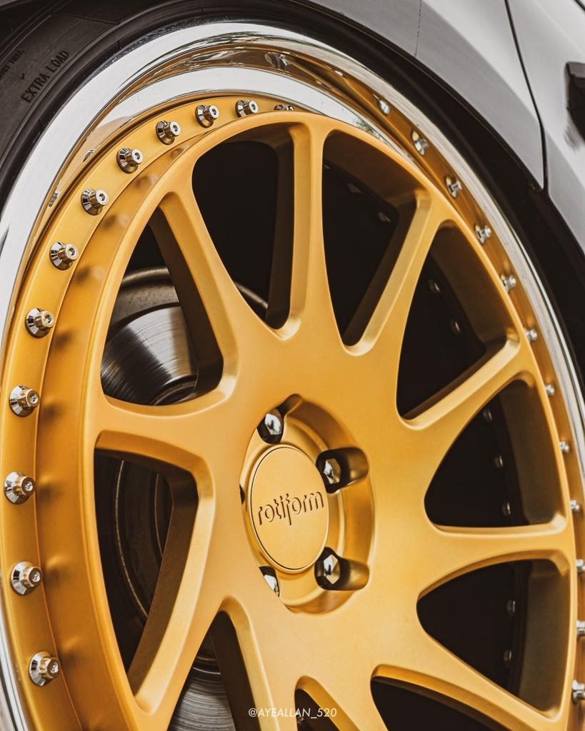 photo 3 Audi SQ5 custom wheels   22x10.5, ET +25, tire size 265/30 R22. x ET 