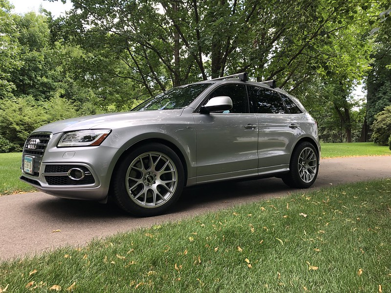 photo 1 Audi SQ5 custom wheels 20x10.5, ET +25, tire size 295/40 R20. x ET