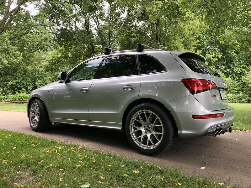photo 2 Audi SQ5 custom wheels 20x10.5, ET +25, tire size 295/40 R20. x ET