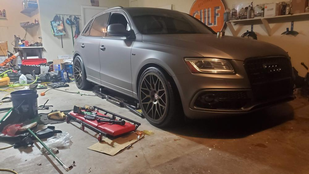 photo 1 Audi SQ5 custom wheels 21x10.0, ET +25, tire size 275/35 R21. x ET