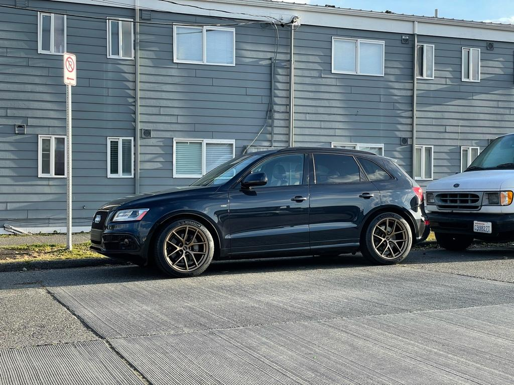 photo 1 Audi Q5 custom wheels 20x10.0, ET +25, tire size 275/40 R20. x ET