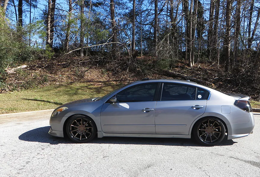 photo 1 Nissan Altima custom wheels   20x10.5, ET , tire size 245/35 R20. x ET 