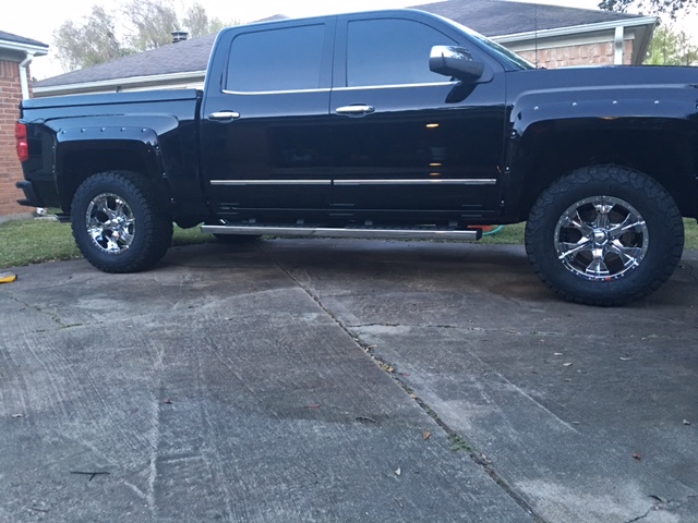 photo 1 Chevrolet Silverado 1500 custom wheels   18x9.0, ET -12, tire size 34X12.5 R18. x ET 