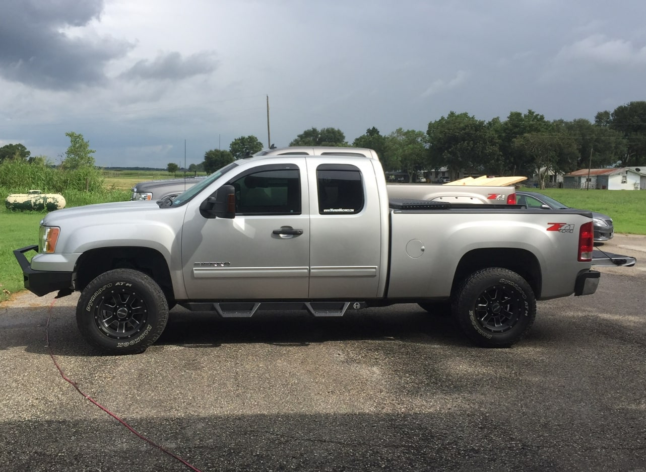 photo 1 GMC Sierra 1500 custom wheels   17x9.0, ET -6, tire size 285/70 R17. x ET 