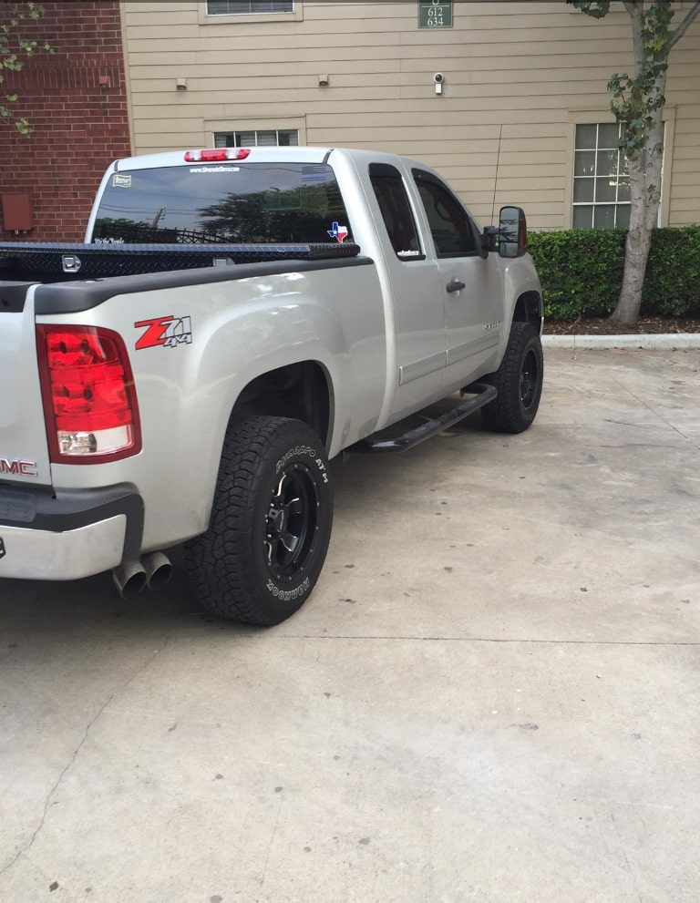 photo 2 GMC Sierra 1500 custom wheels   17x9.0, ET -6, tire size 285/70 R17. x ET 