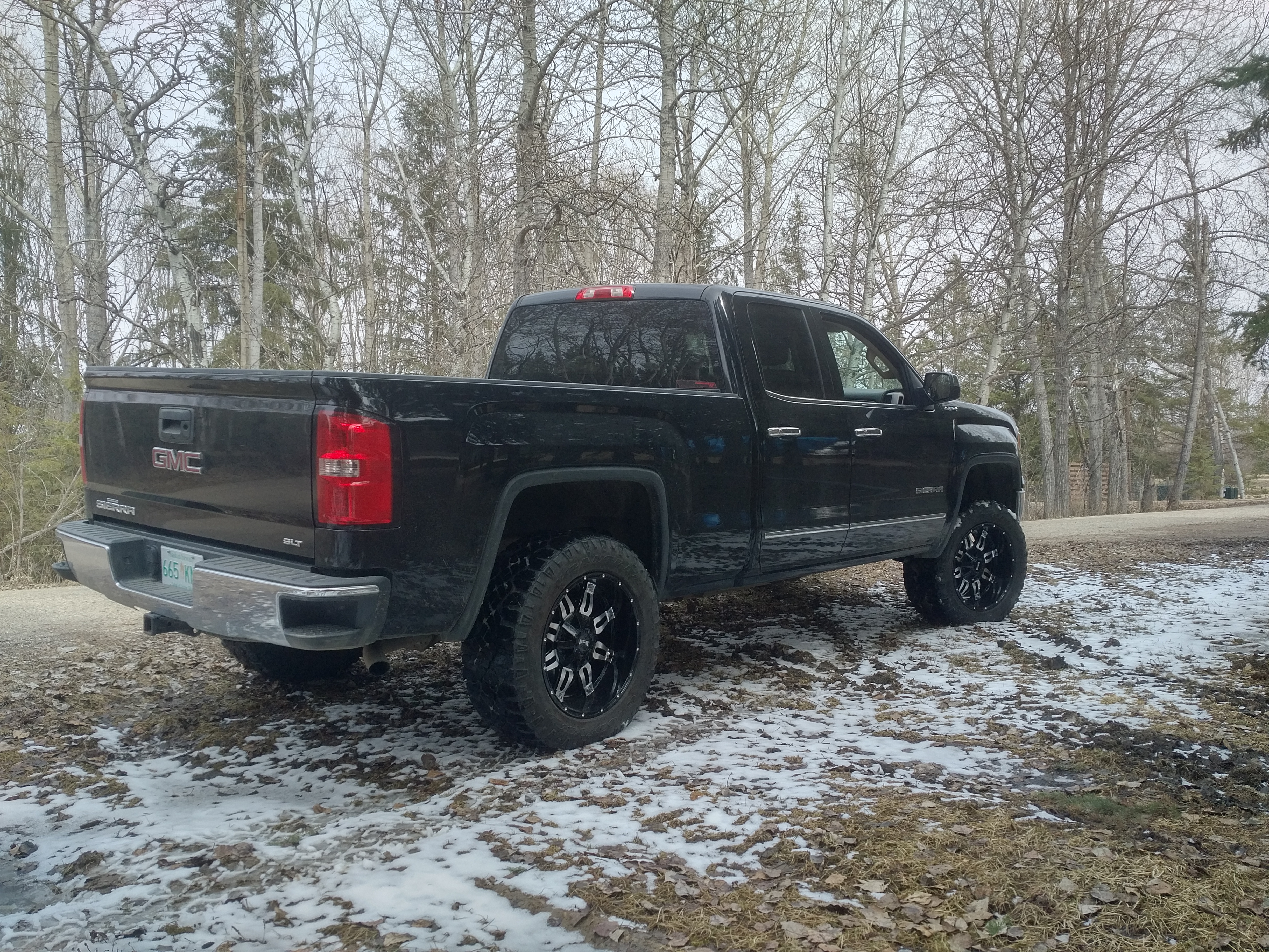 photo 1 GMC Sierra 1500 custom wheels North Country  20x12.0, ET -12, tire size 33X12.5 R20. x ET 