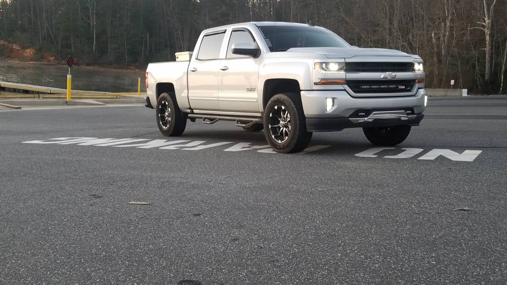 photo 2 Chevrolet Silverado 1500 custom wheels   18x9.0, ET -12, tire size 285/65 R18. x ET 