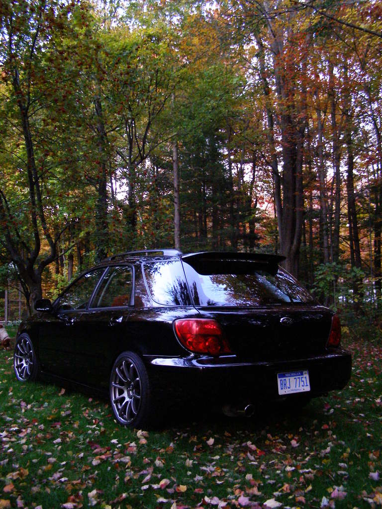 photo 6 Subaru Impreza WRX custom wheels Rota G-Force 18x9.0, ET +35, tire size 235/40 R18. x ET 
