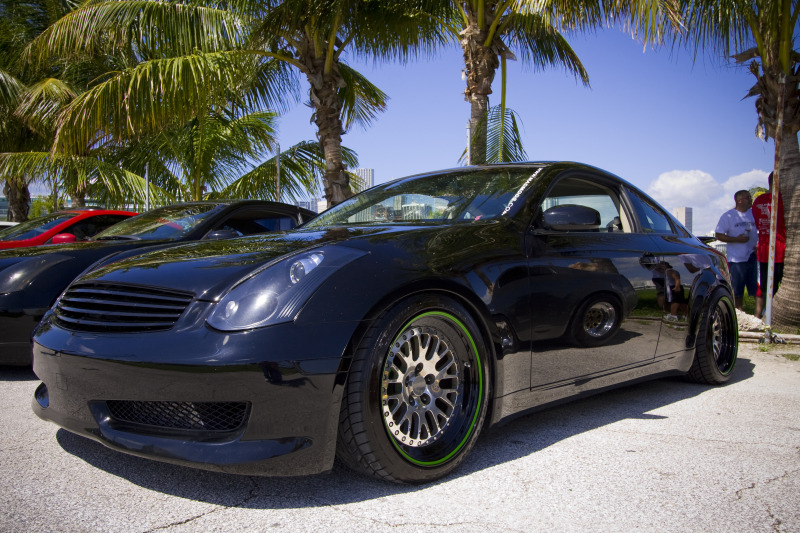 photo 2 Infiniti G35 custom wheels CCW Classic - Steplip 18x9.5, ET 0, tire size 235/35 R18. 18x11.0 ET-3 265/30 R18