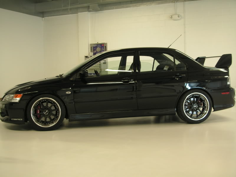 photo 1 Mitsubishi Lancer Evolution custom wheels 18x9.5, ET +26, tire size 265/35 R18. x ET