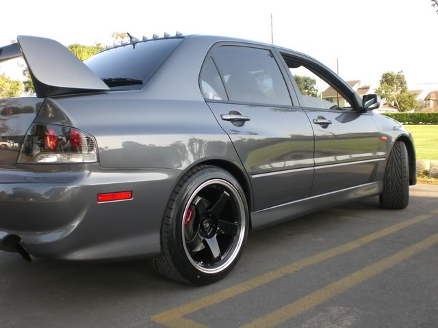 photo 2 Mitsubishi Lancer Evolution custom wheels Rota P45R 18x9.5, ET +22, tire size 245/40 R18. 18x9.5 ET+30 