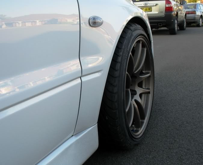 photo 5 Mitsubishi Lancer Evolution custom wheels 18x9.5, ET +20, tire size 255/35 R18. x ET