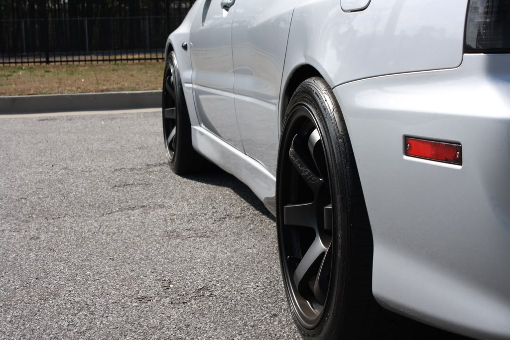 photo 2 Mitsubishi Lancer Evolution custom wheels Rota Grids 18x9.5, ET +20, tire size 255/35 R18. x ET