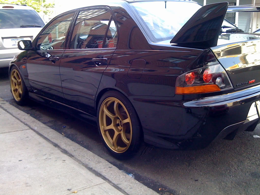 photo 1 Mitsubishi Lancer Evolution custom wheels Advan Racing RGII 18x9.0, ET +22, tire size X R18. x ET