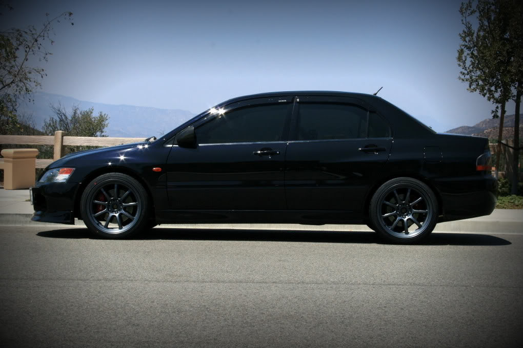 photo 5 Mitsubishi Lancer Evolution custom wheels Gram Light  57Optimise 18x9.5, ET +22, tire size 255/35 R18. x ET 