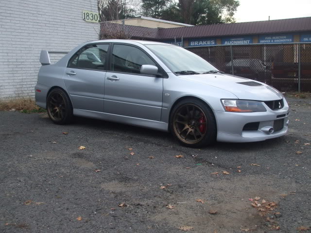 photo 1 Mitsubishi Lancer Evolution custom wheels Rota Torque 18x9.5, ET +20, tire size 255/35 R18. x ET