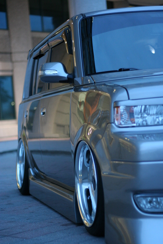 photo 2 Scion xB custom wheels Work Euroline DH 18x8.5, ET +20, tire size 205/40 R18. 18x8.5 ET+12 