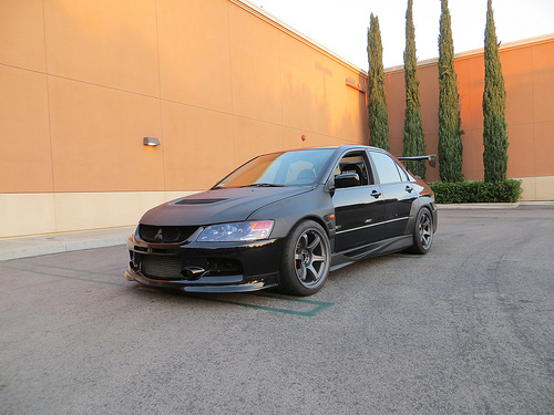 photo 1 Mitsubishi Lancer Evolution custom wheels 18x10.5, ET +12, tire size 265/35 R18. x ET