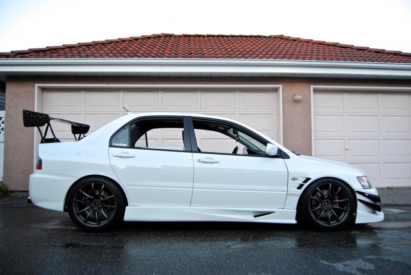 photo 3 Mitsubishi Lancer Evolution custom wheels Wedssport SA55M 18x10.0, ET +36, tire size 275/35 R18. x ET